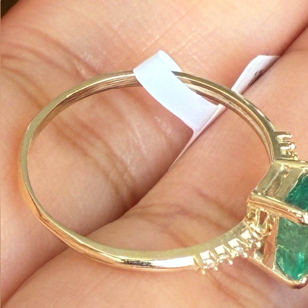 10k Gold Ring real Emerald - Picture 5 of 16